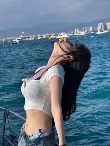 ai黄果制片厂爆款推荐